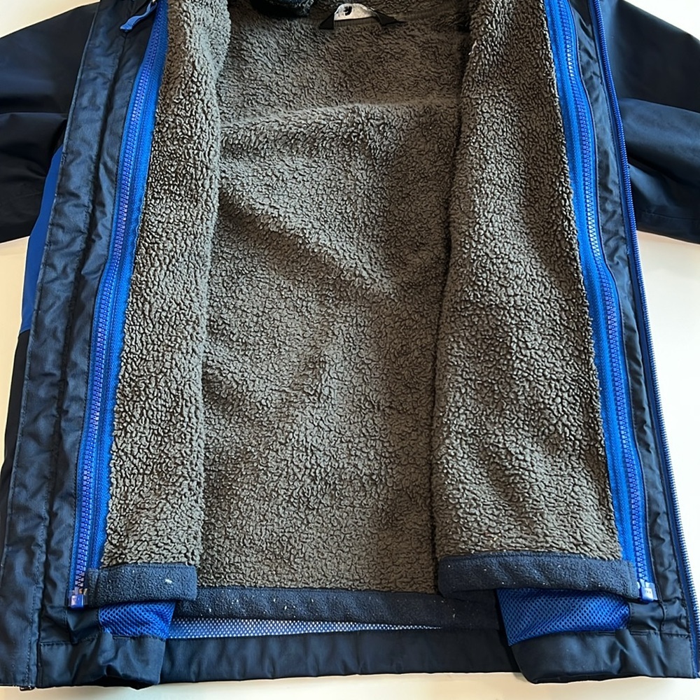 The North Face - 10/12, fleece/rain‎ jacket combo - Picture 9 of 13